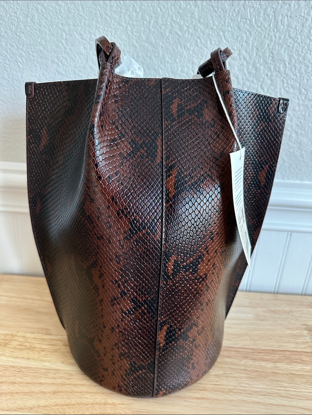 😍NWT Sézane Romie Snake Print Tote